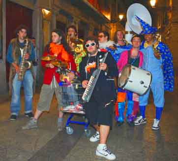 OLD SCHOOL FUNKY FAMILY